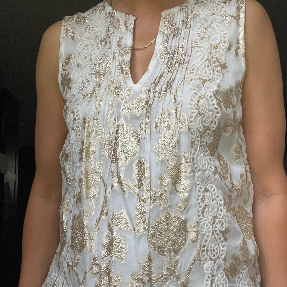 ANTHROPOLOGIE SKYLAR SHINE BLOUSE (SIZE 0 BUT RUNS LARGE)
